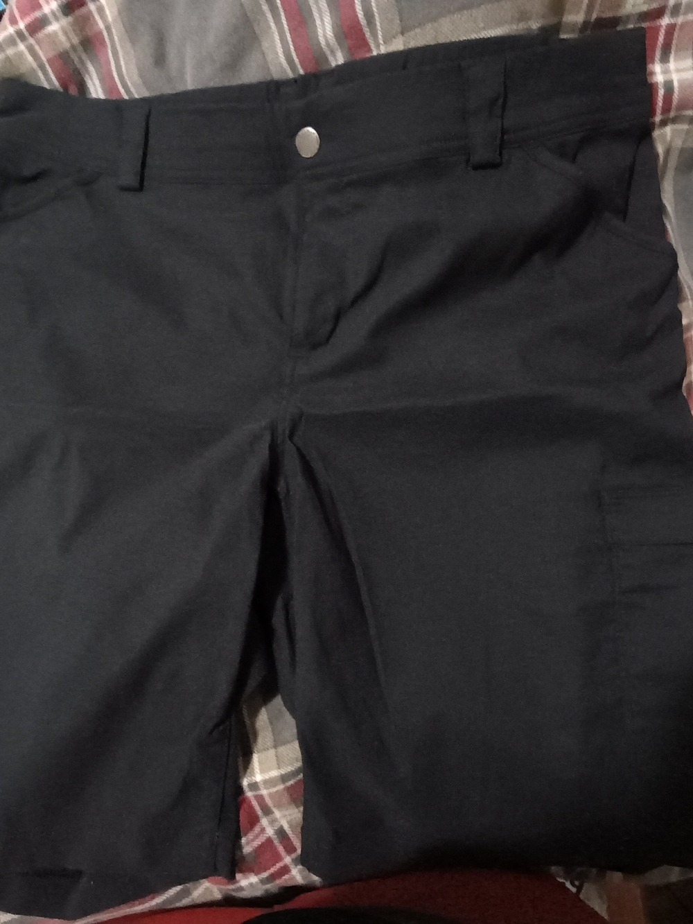 Black Women's Duluth Trading Cargo Shorts- Dry On The Fly